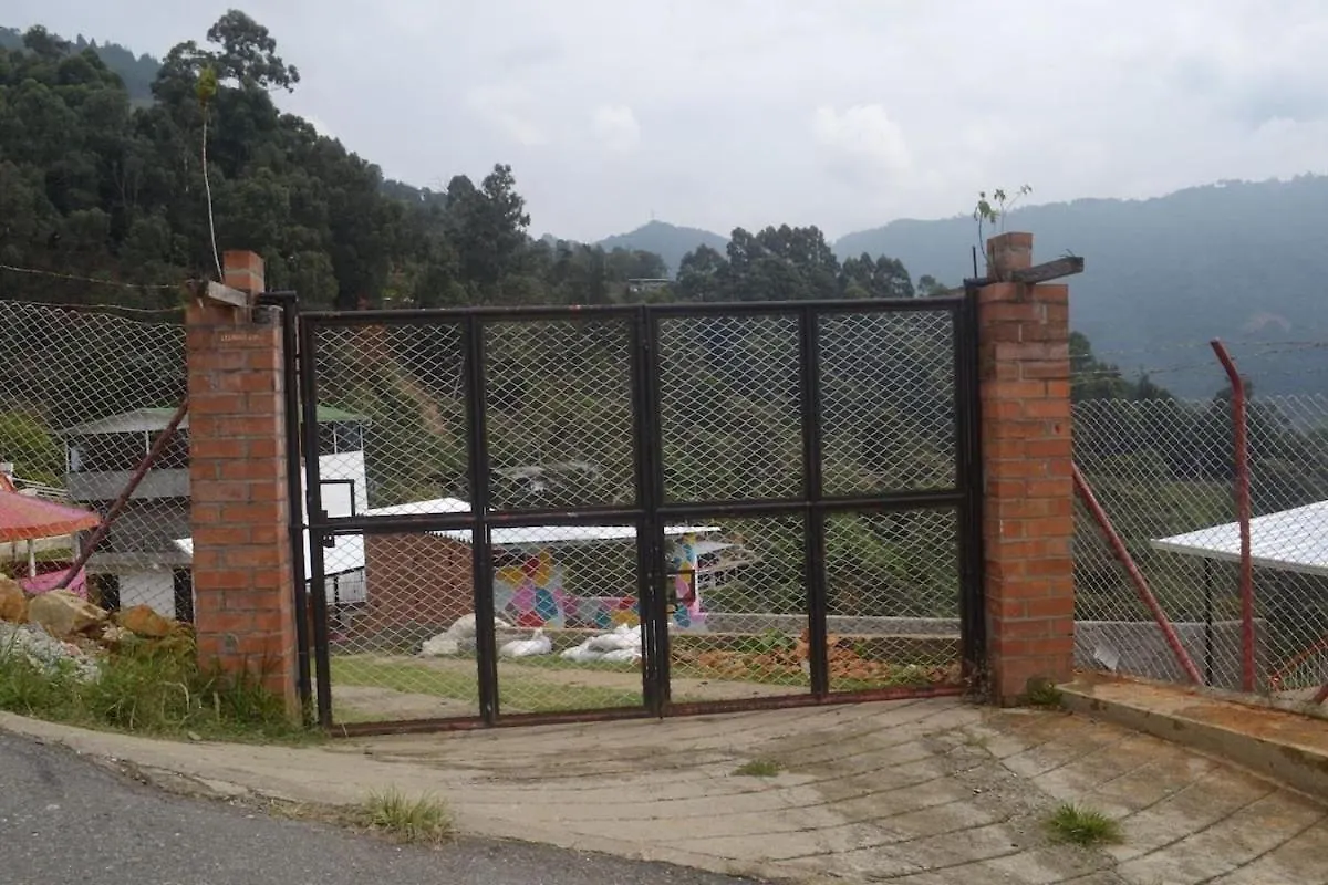 アパート Tranquila Suite En Santa Elena メデジン コロンビア